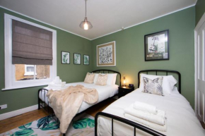 The Victorian Getaway - Central